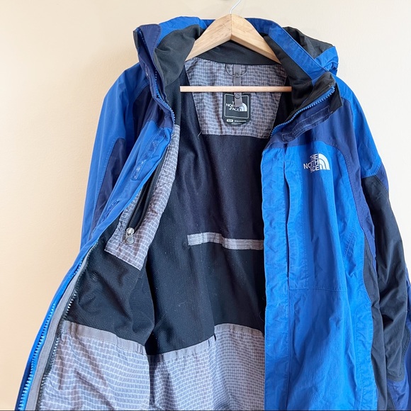 NORTH FACE men’s blue hyvent jacket size medium with hood - Picture 6 of 8